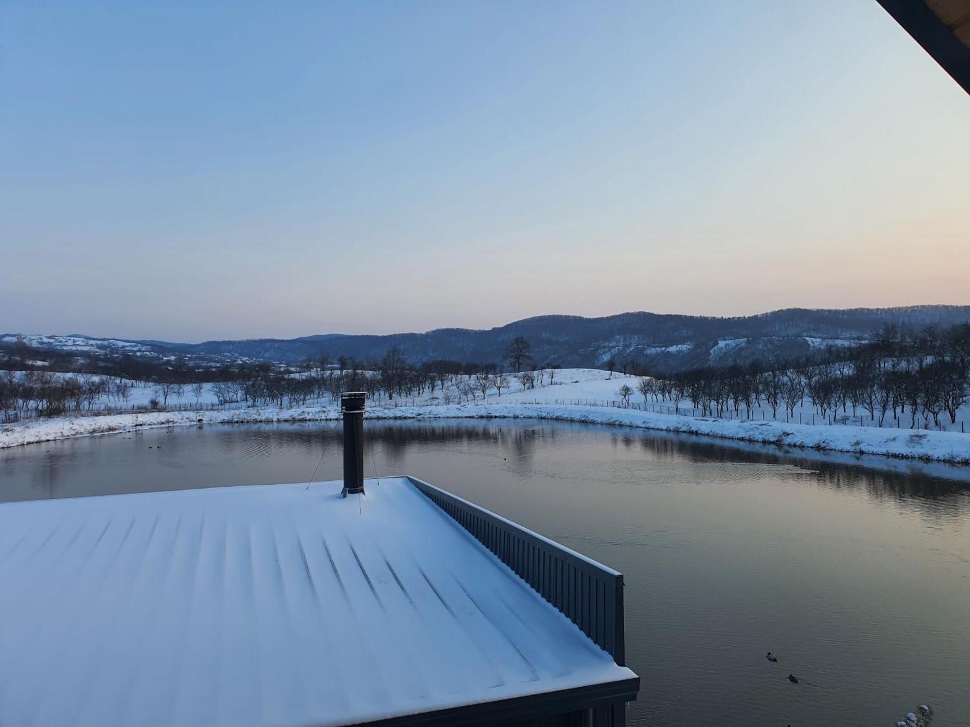 Mountain Lake Jbs Hotell Focşani Eksteriør bilde