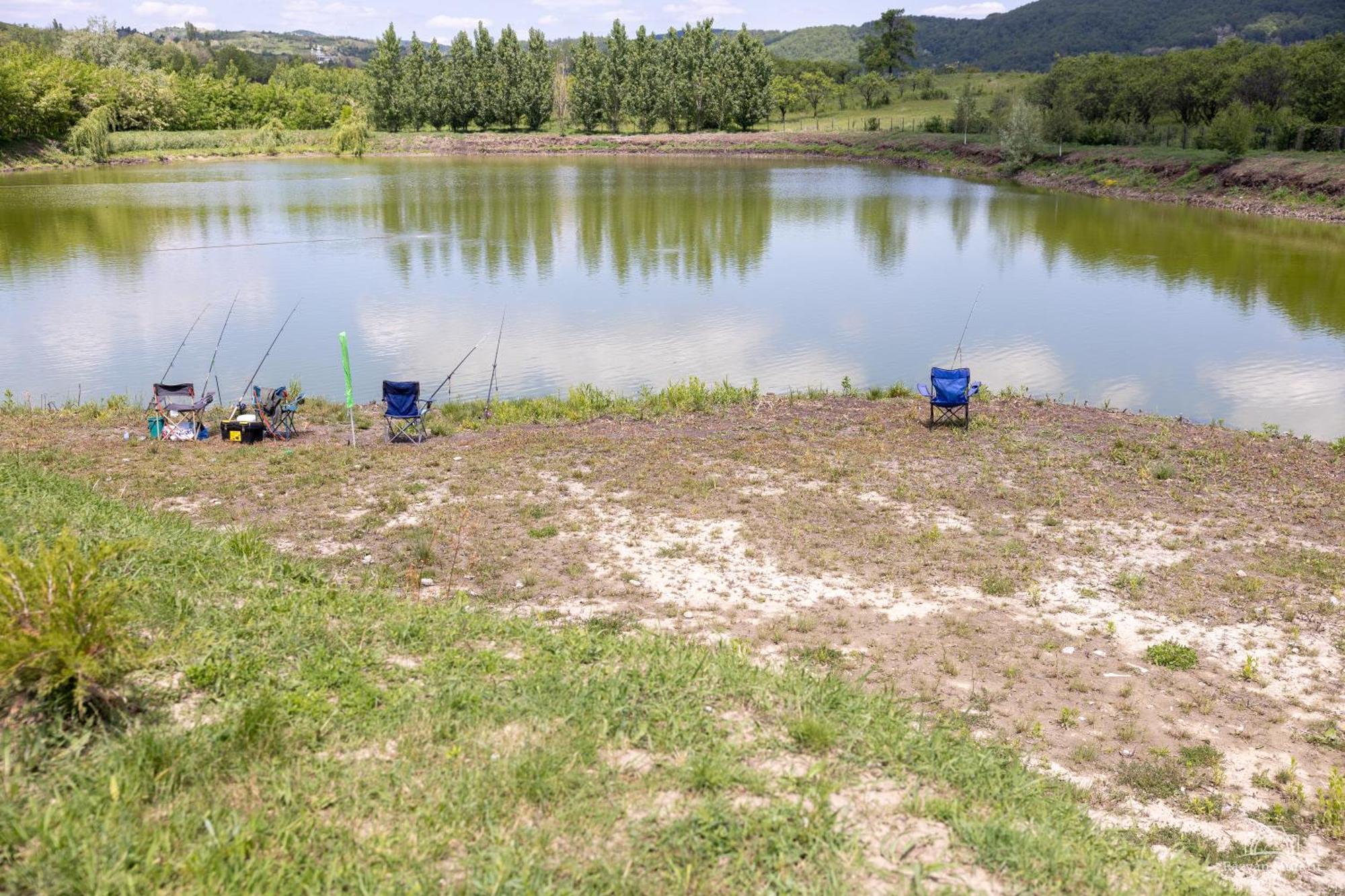 Mountain Lake Jbs Hotell Focşani Eksteriør bilde